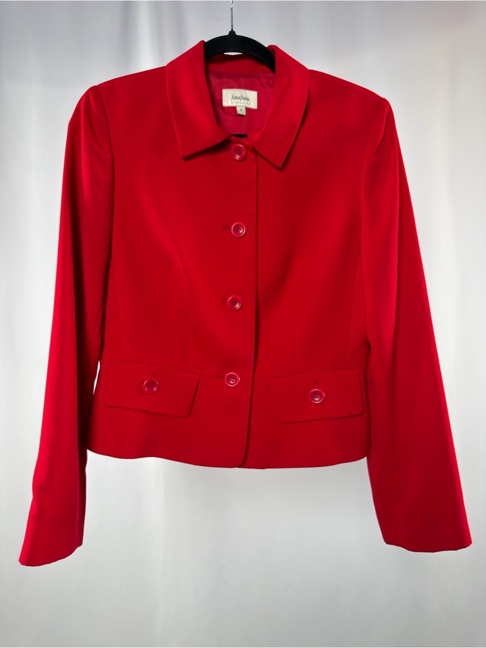 Neiman Marcus Button Front Short Formal Jacket in Red Size 6